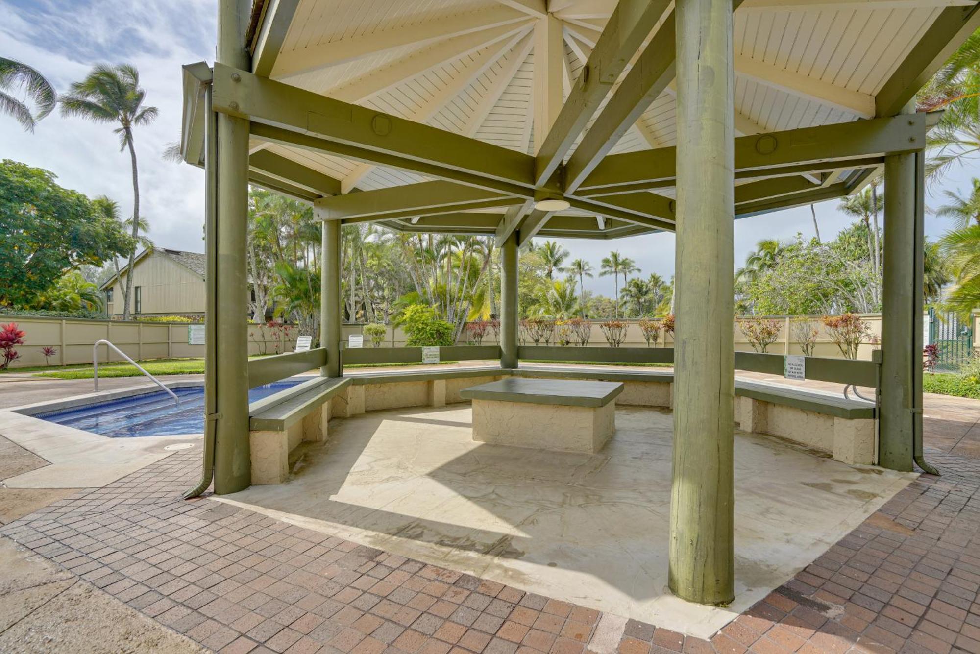 Turtle Bay Condo With Pool Access And Golf Course! Кахеку Экстерьер фото